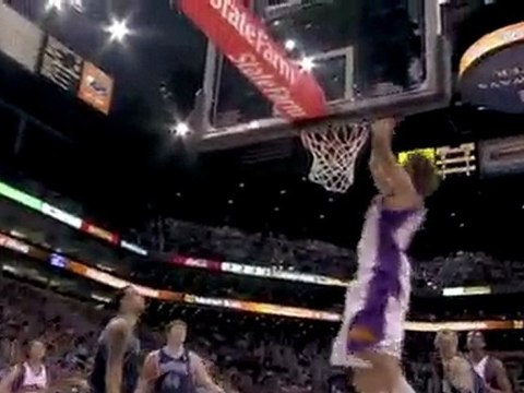 Steve Nash throws up what looks like a missed layup or else