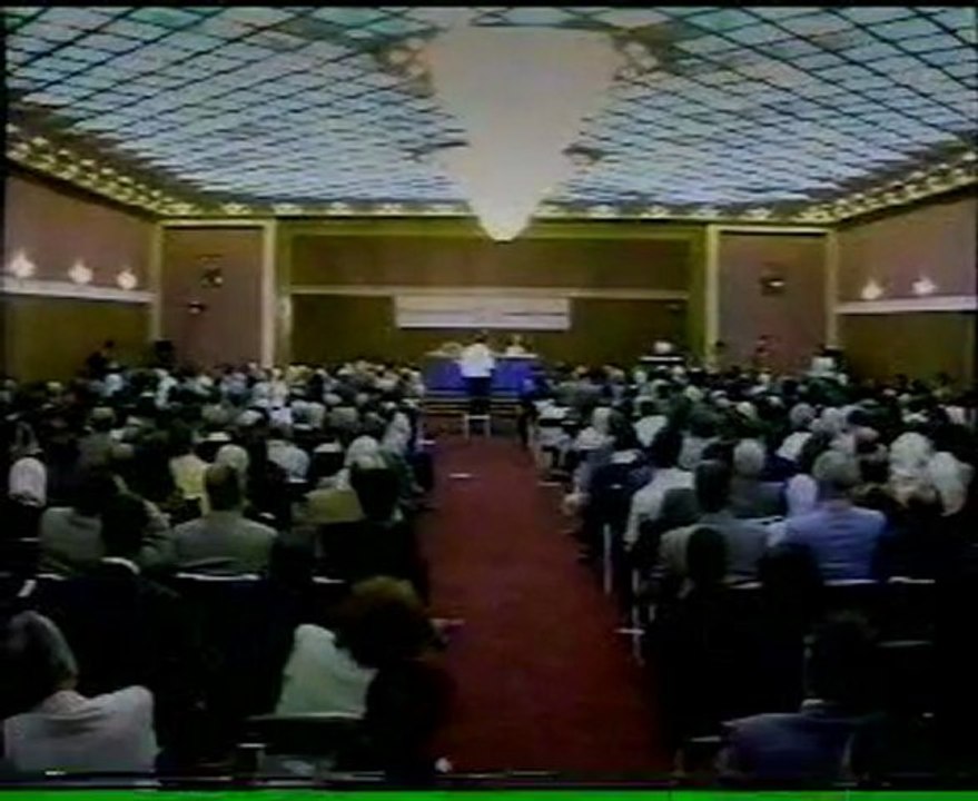 Tariq RAMADAN Le monde arabo-musulman et les médias 4/9