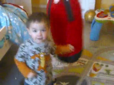 Kylias Démo - yaz garons 13 03 2010 victoire KO 2eme round