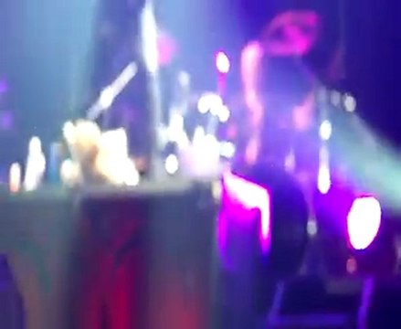 INDOCHINE - live alice et june (suite) 19.03.2010