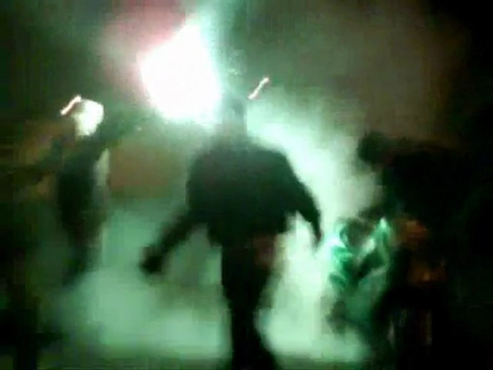 clip entre deux feux