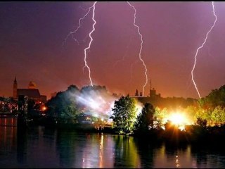 TO  WSZYSTKO  SPRAWIŁ  GRZECH