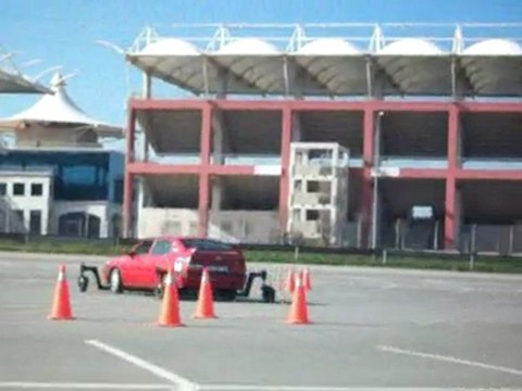 SkidCar - Türk Sürüş Akademisi turksurusakademisi.com