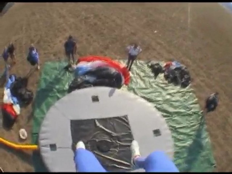 Trailer Master EAM2010  Strasbourg - Parachutisme
