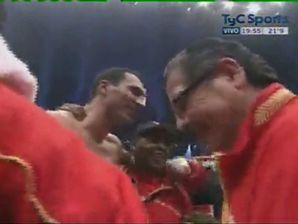 LAST ROUND KO KLITSCHKO CHAMBERS