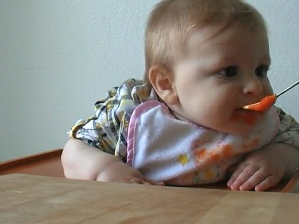 Mon premier vrai repas à table