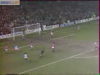 Gol del Montpellier vs Manchester 1990/91 Recopa