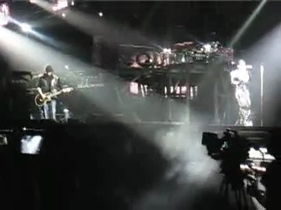 World Behind My Wall - Tokio hotel  - 17.03.10