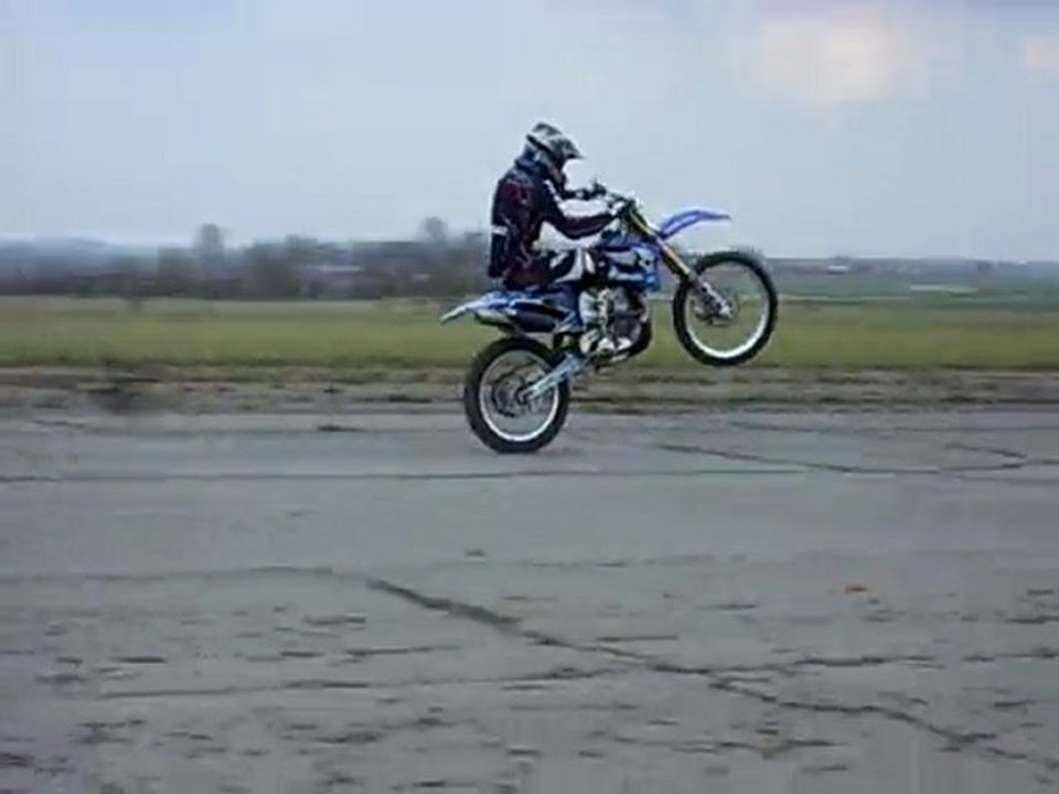 250 yz sur piste de niergnies