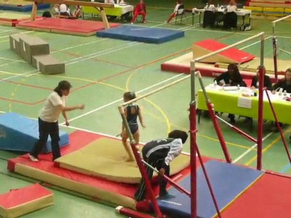 MAELLE COMPETITION 2010 BARRES