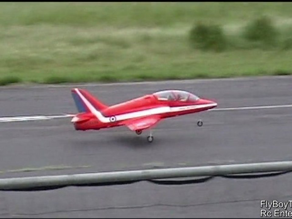 AMD BAe Hawk Maiden Flight With Brakes And Dome Light
