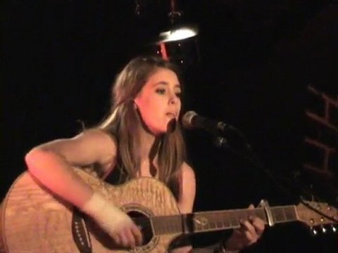 La Vida Tombola de Manu Chao par Ambre au Kfé Quoi