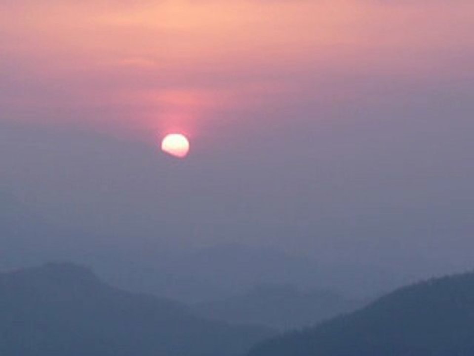 Globalisation du soleil en 1m30s à Sarangkot