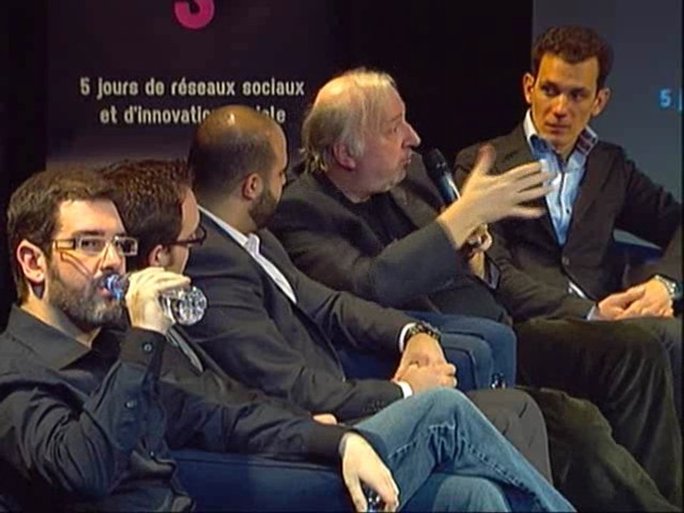 PARIS 2.0. COMMUNICATION reseaux sociaux  (entrecom)