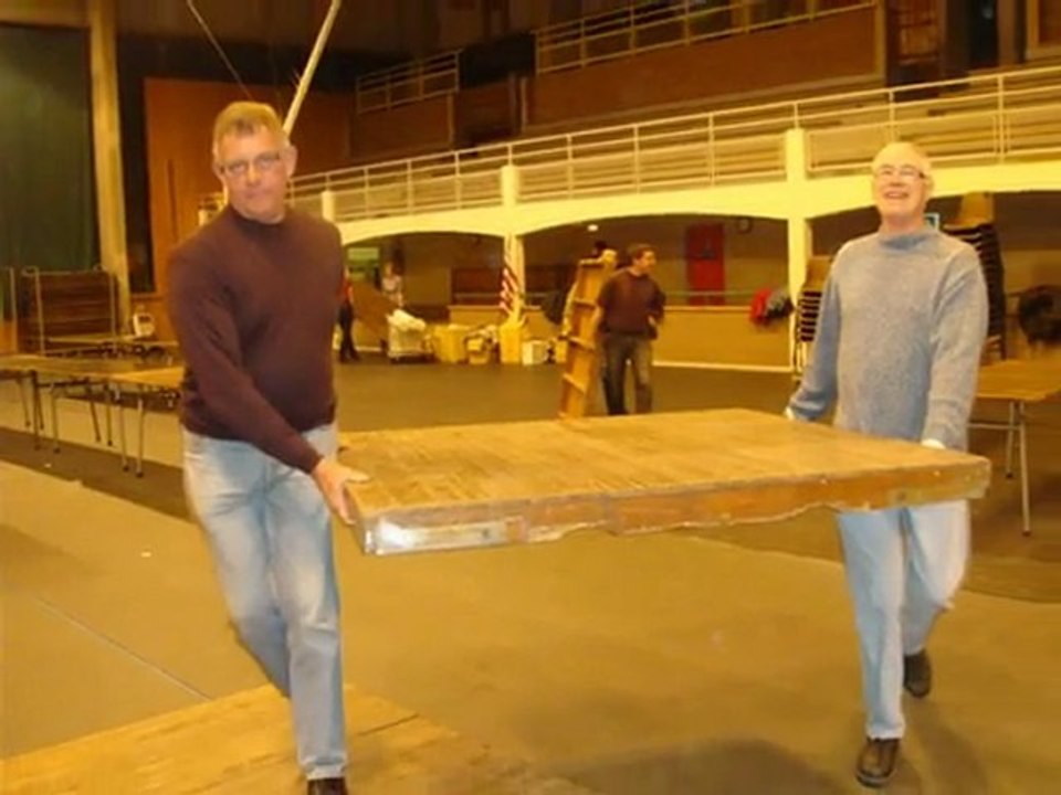 PREPARATION ET DESINSTALLATION DU BAL DES TWO B C D 20.03.10