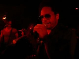 gary dourdan chante au Ullmann kararocké