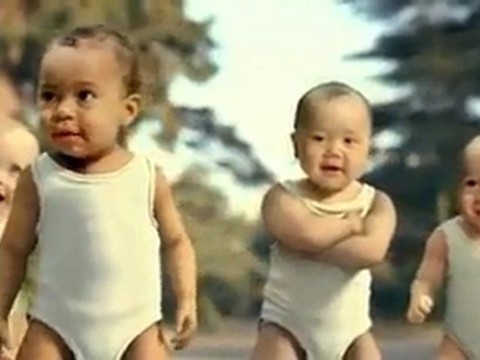 Haftada 4 milyondan fazla tıklanan çılgın bebiş reklamı