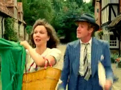 La niñera mágica y el Big Bang - segundo tráiler español