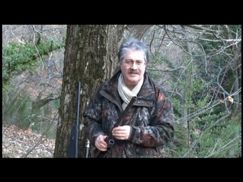 Le fusil semi-automatique Browning Maxus calibre 12 mpeg