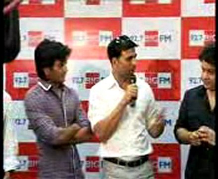 HOUSEFULL Film Promotion At 92.7 Big FM