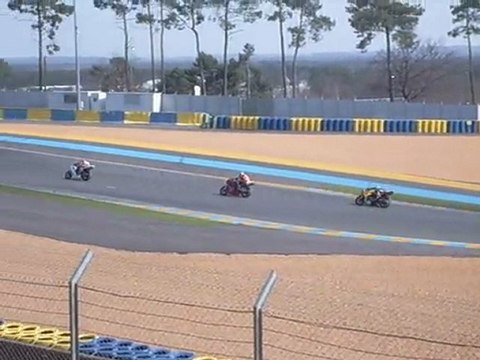moto sur le circuit bugatti au mans 22 03 2010
