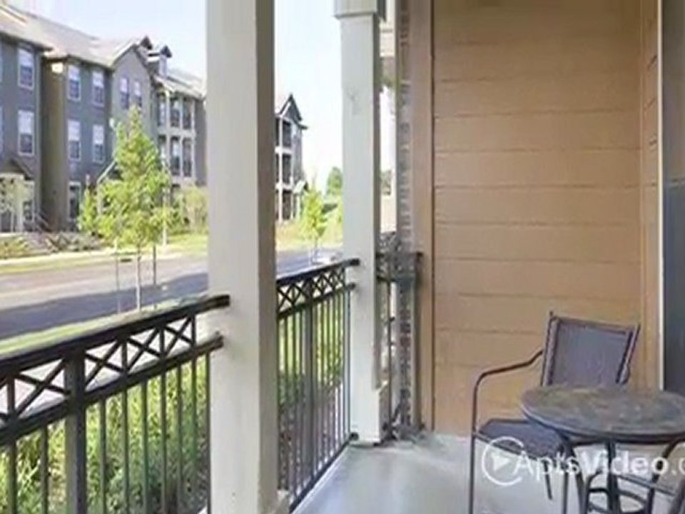 West End at City Center Apartments in Lenexa, KS - ...