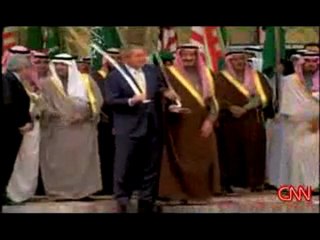 bush danse avec la famille saoud wahhabite