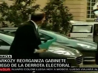 Sarcozy hace cambios en su gabinete tras fracasar en las urn