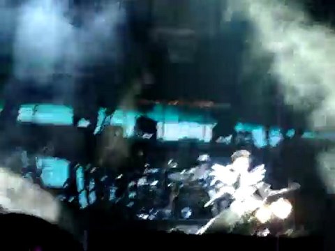 Tokio hotel - Dogs unleashed (20-03-2010 Nantes)