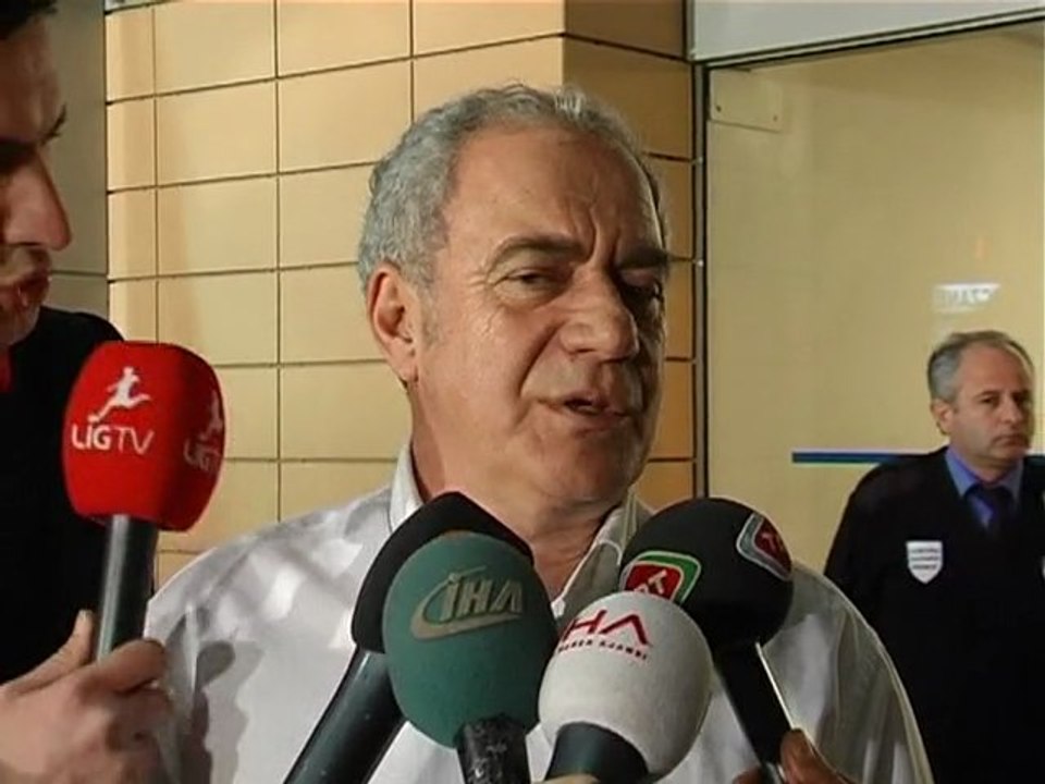 Özhan Canaydın Hayatını Kaybetti