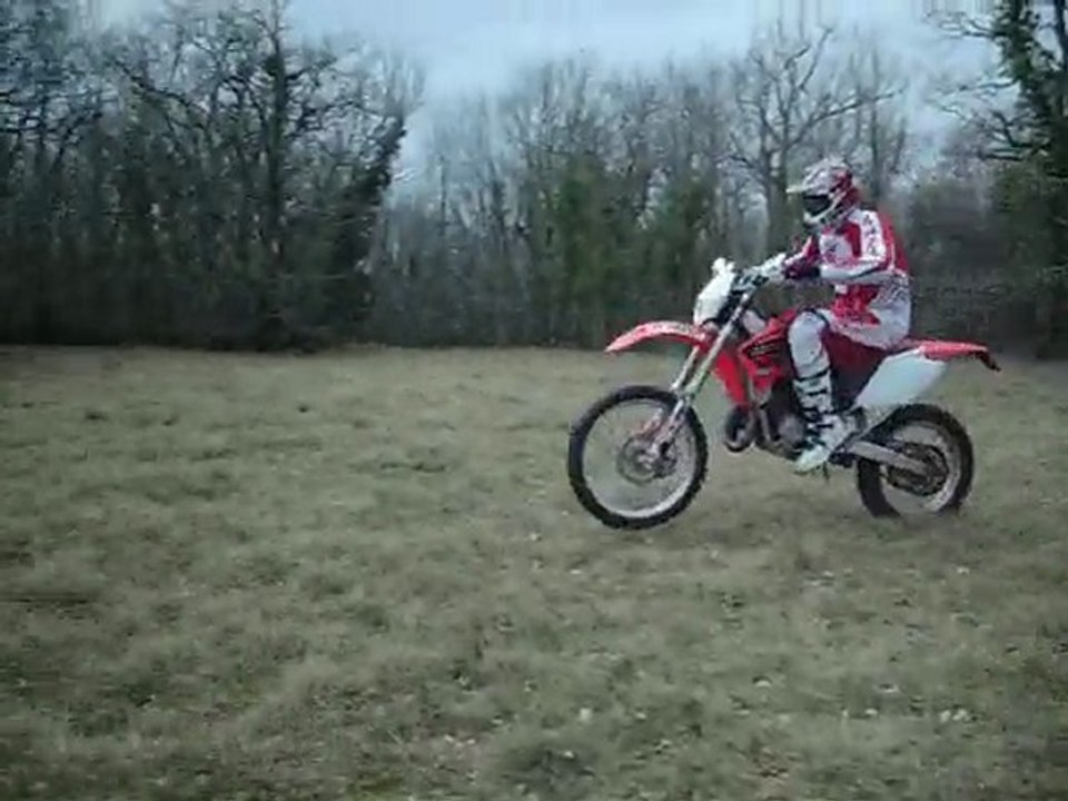 Petit tour sur Honda HM CRE 125