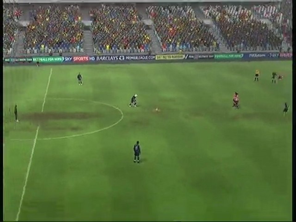 Coup Franc de 39 mètre sur fifa 10 avec arsenal