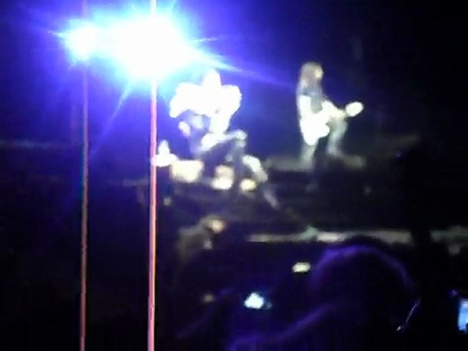 Concert Tokio Hotel- 20.03.10 (Nantes) In Your Shadow