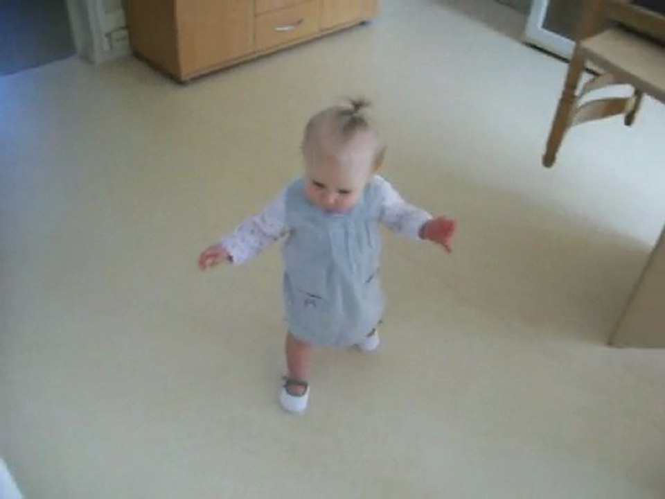 Mon bebe qui marche