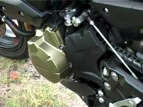 YAMAHA XJ6 N: SE LE PUEDE ANIMAR HASTA UN PRINCIPIANTE