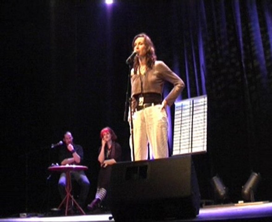 CAMILLE CASE 2 AU MANS CITE CHANSON SLAM