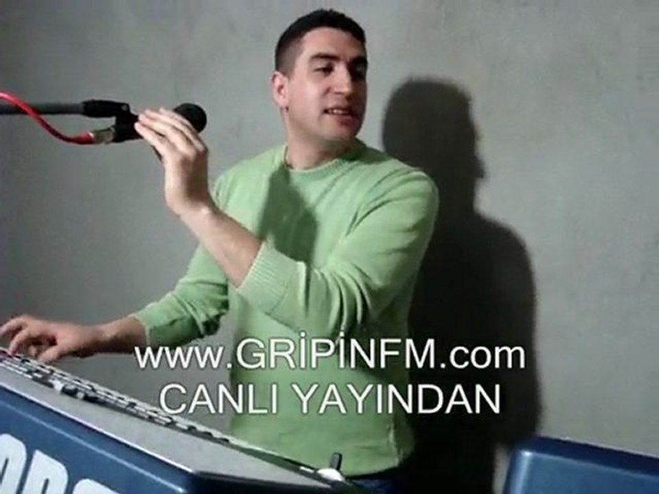 www.GRİPİNFM.com GRUP EZGİ&PİYANİST KARA FERDİ CANLI YAYINDA