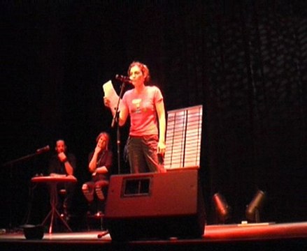 FLOCON ROUGE AU MANS CITE CHANSON SLAM