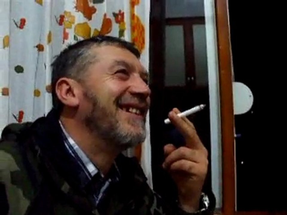 cacik türkü söyler