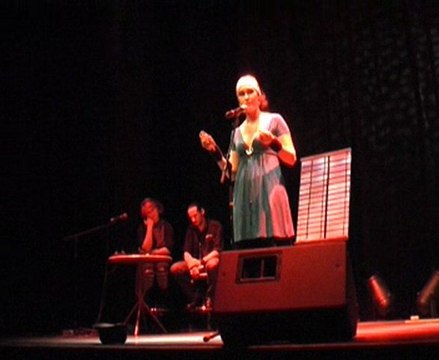 VIRGINIE AU MANS CITE CHANSON SLAM