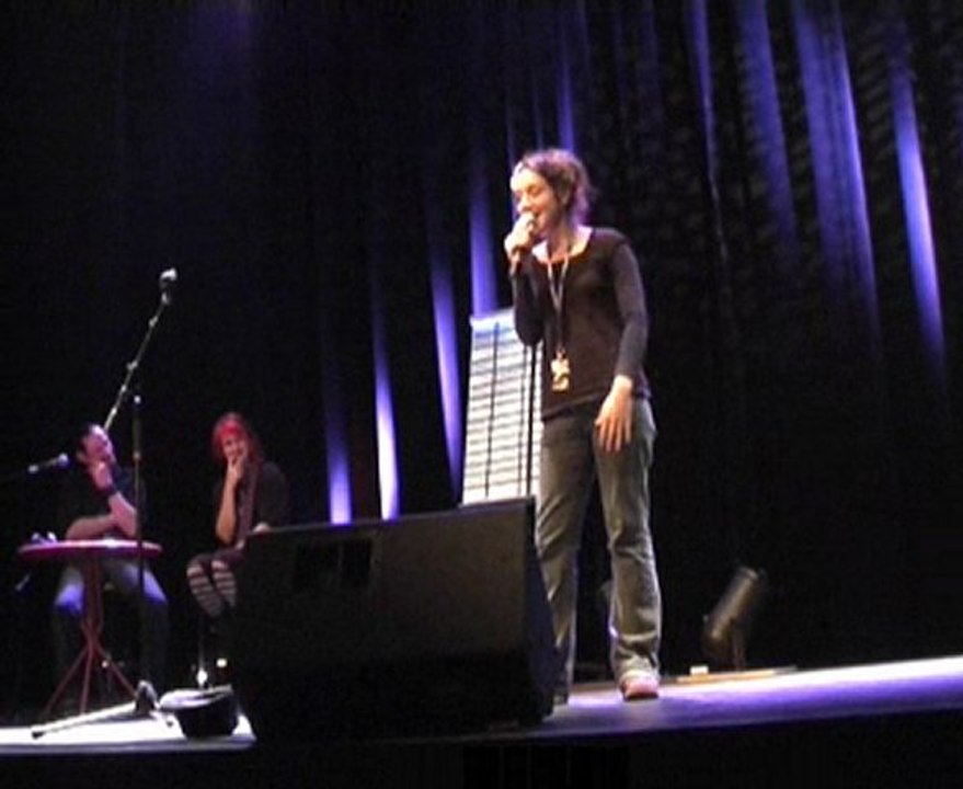 U BIC AU MANS CITE CHANSON SLAM