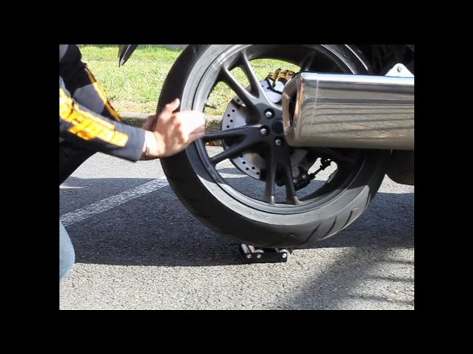 Wheel Jockey : Pour graisser la chaîne ou laver la jante