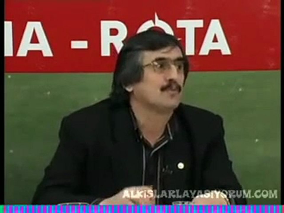 bu adamın dediğini anlayabilen xD