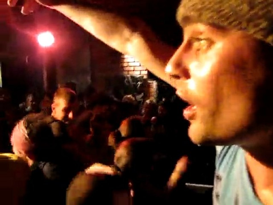 2010_03_13_rouen_bateau-ivre_zikatatane (30)0mn23