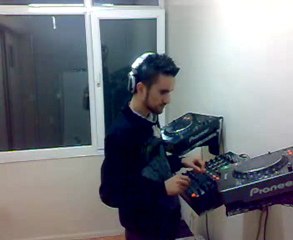 Dj Semih Usluoğlu (Live Performans)