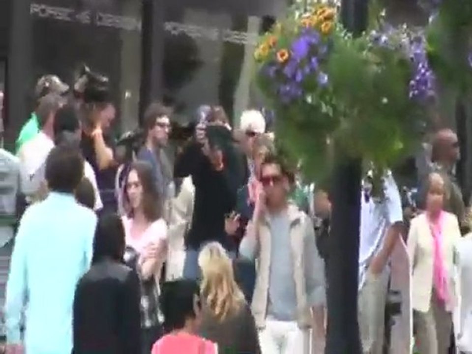 Jennifer Aniston - Set of "Just Go With It" - March 22