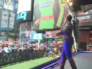 Mary J. Blige Kicks Off Spring with Degree Women Natureffect