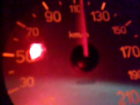 Accélération 206 SW S16 sur autoroute (1/2)