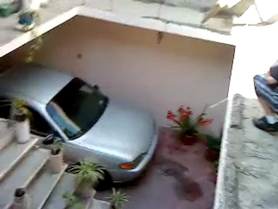 Saltando en casa del Afro 001