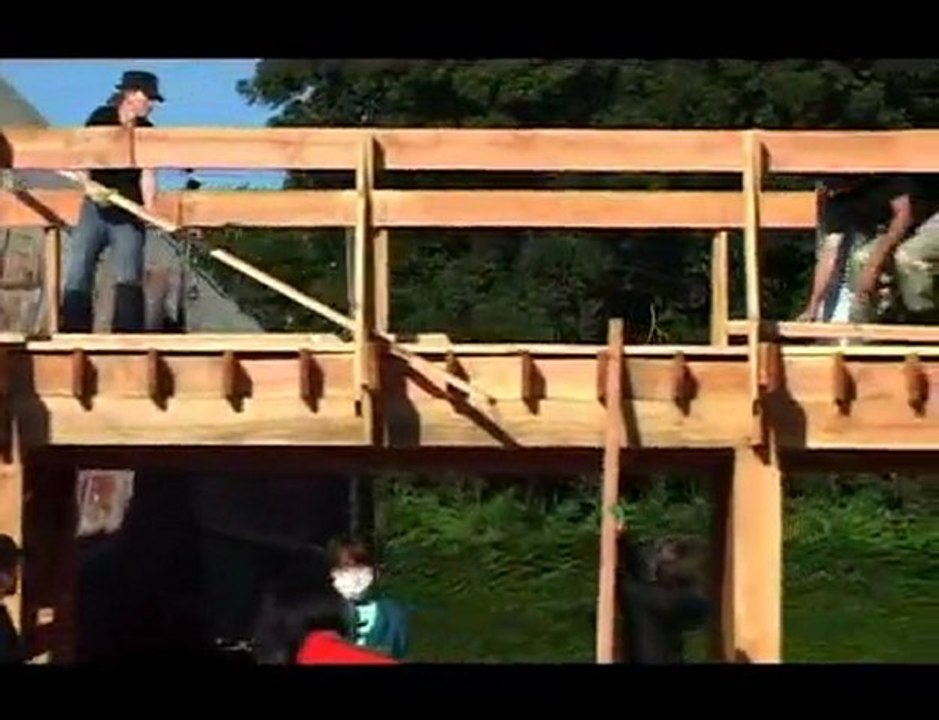 Tadashi Kawamata Mémoire en demeure (extrait)